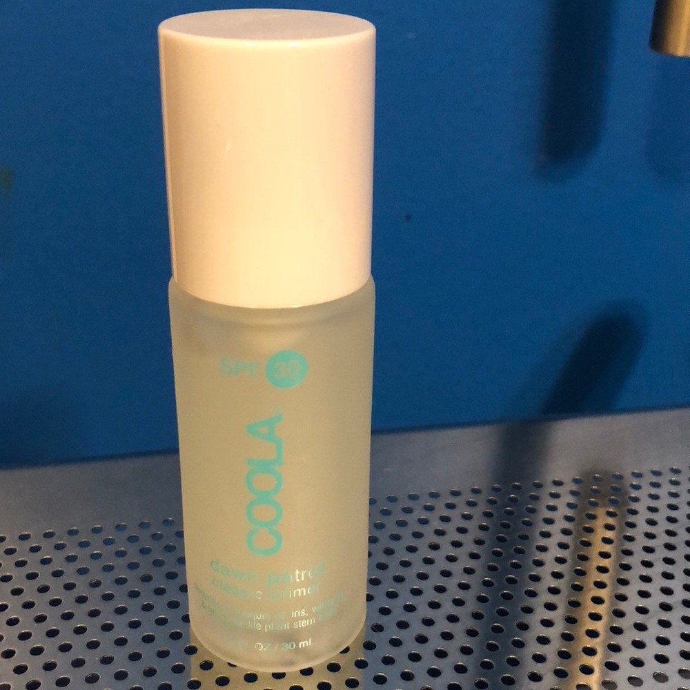 FULL SIZE Coola Dawn Patrol primer with SPF 30